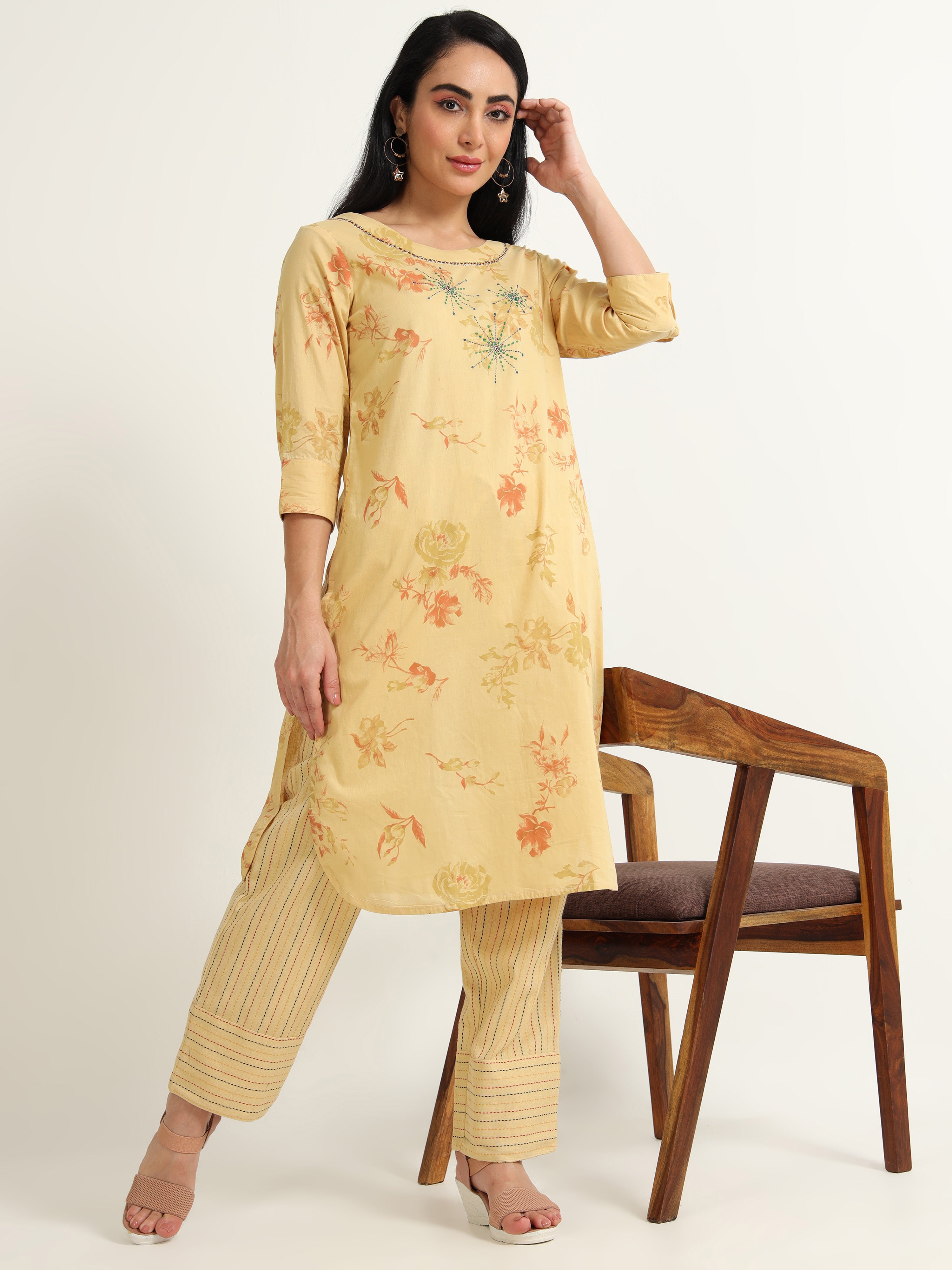 Multicolour Striped Detailing Straight Trouser