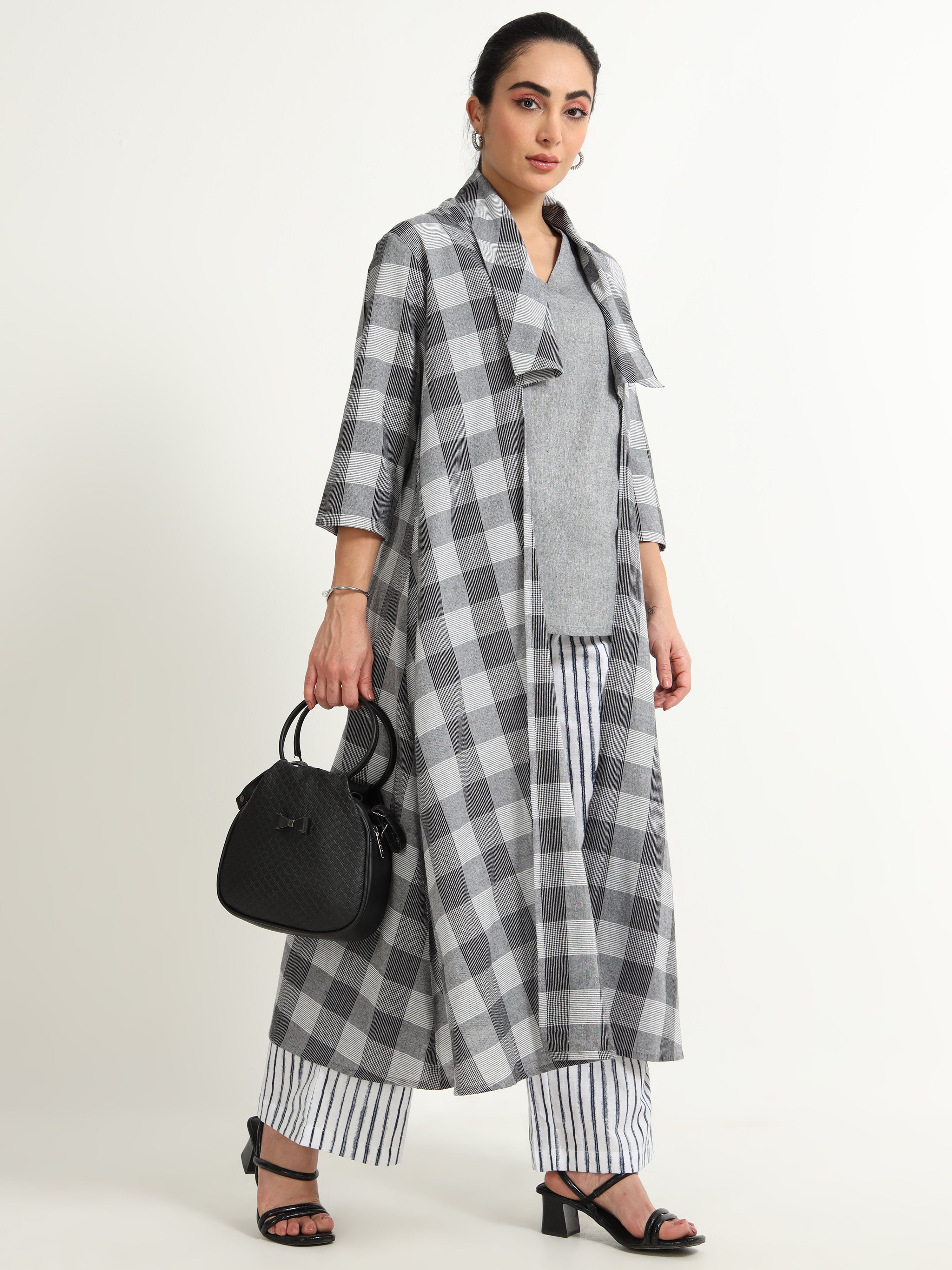 V Neck Straight Sleeveless Top