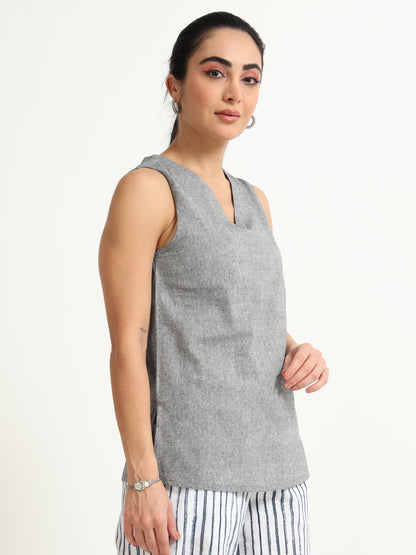V neck Straight Sleeveless top