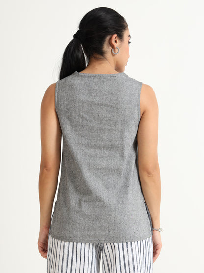 V neck Straight Sleeveless top
