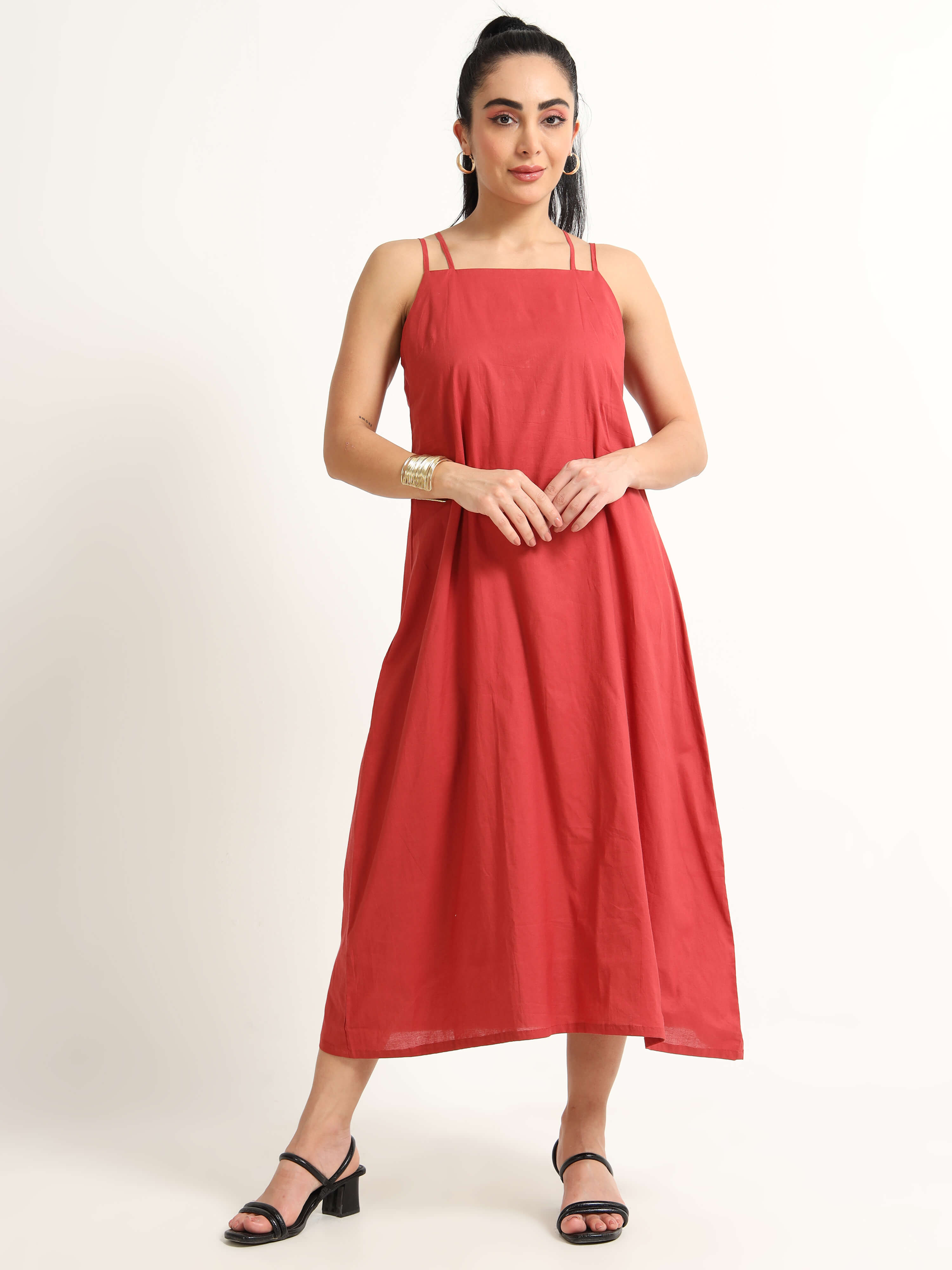 Strap Midi dress - Reepeat