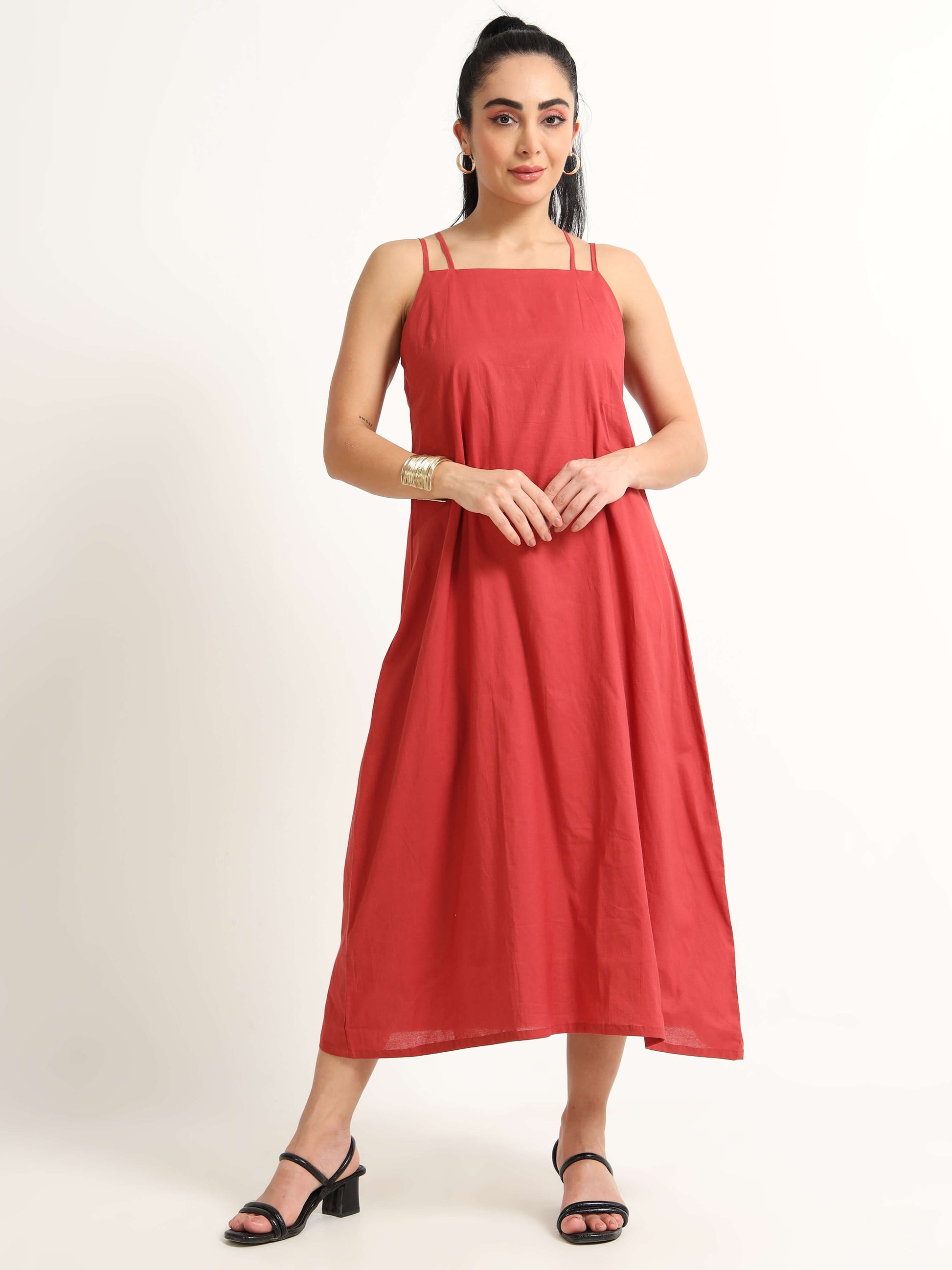 Strap Midi dress - Reepeat