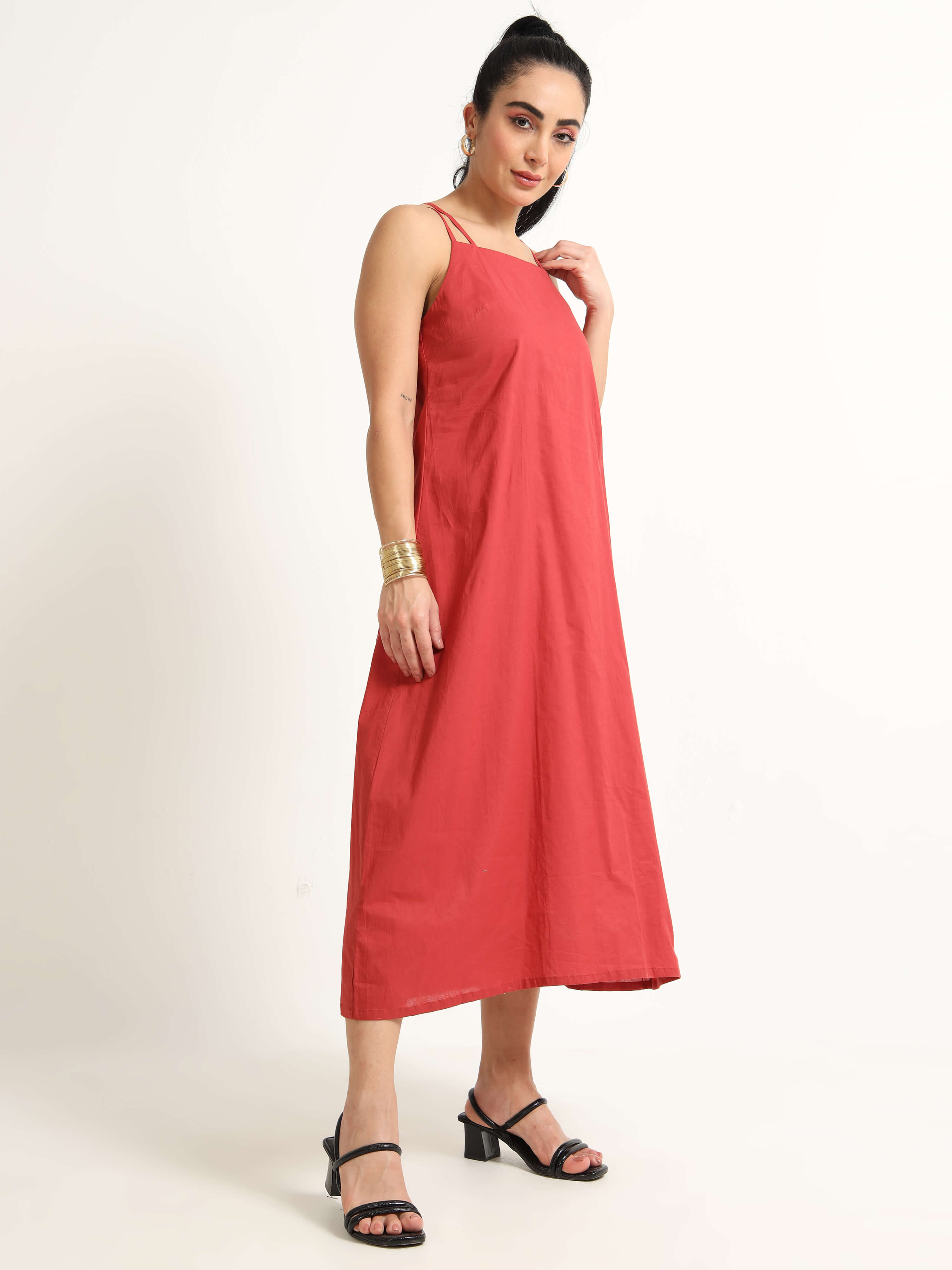 Strap Midi dress - Reepeat