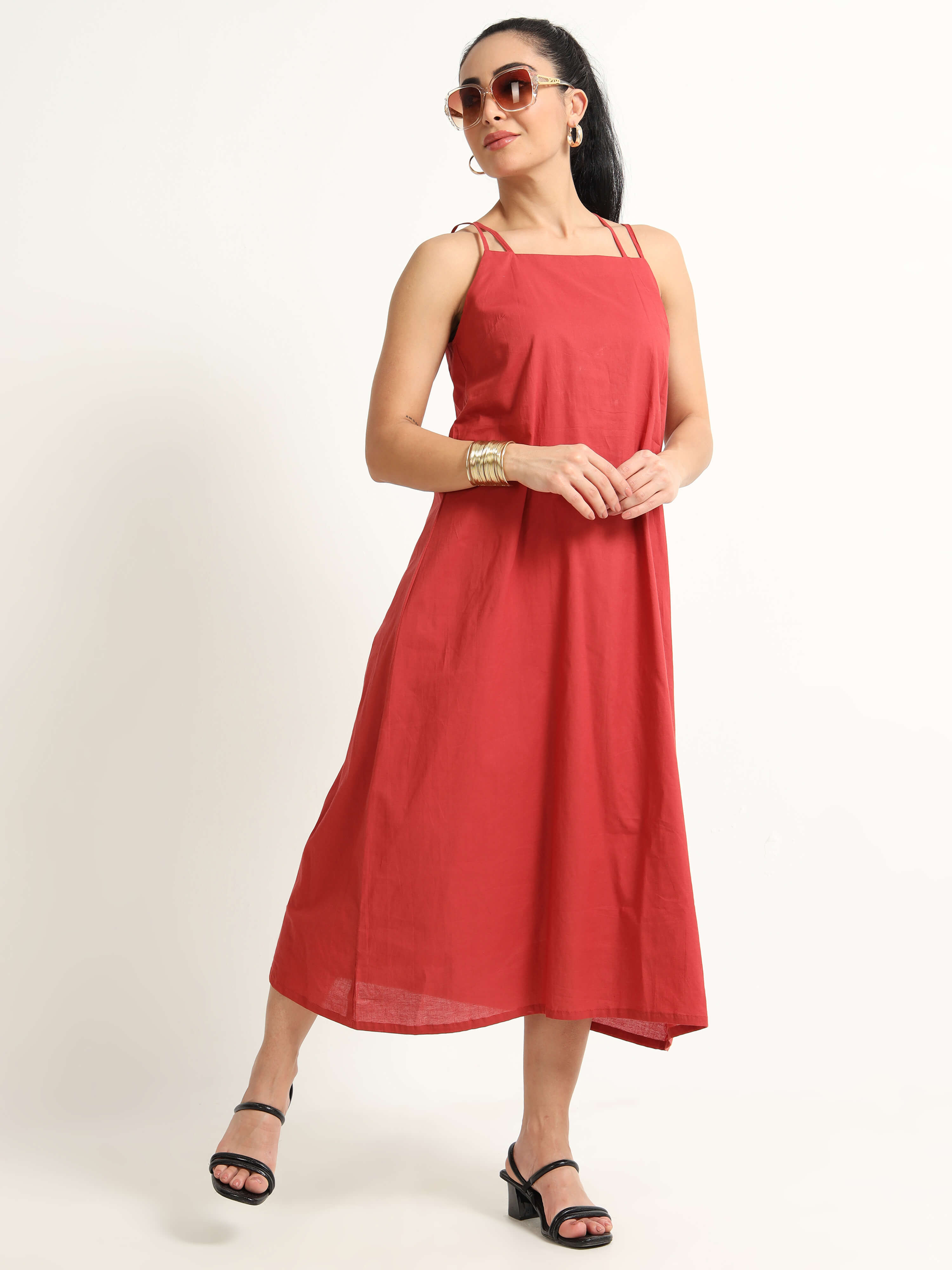Strap Midi dress - Reepeat