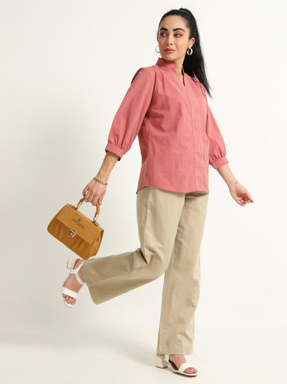 A casual straigt trouser