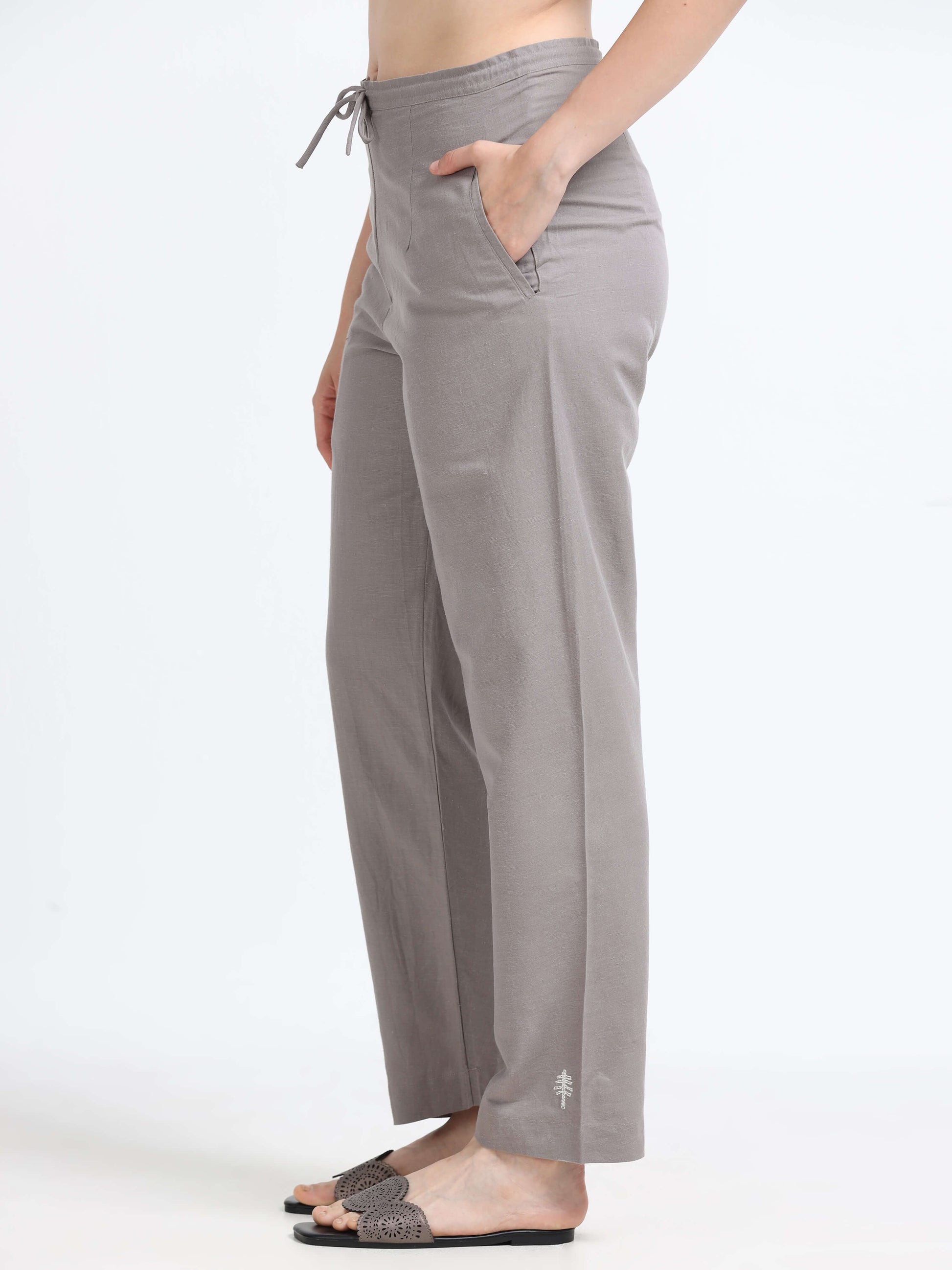 Straight Trousers - Reepeat