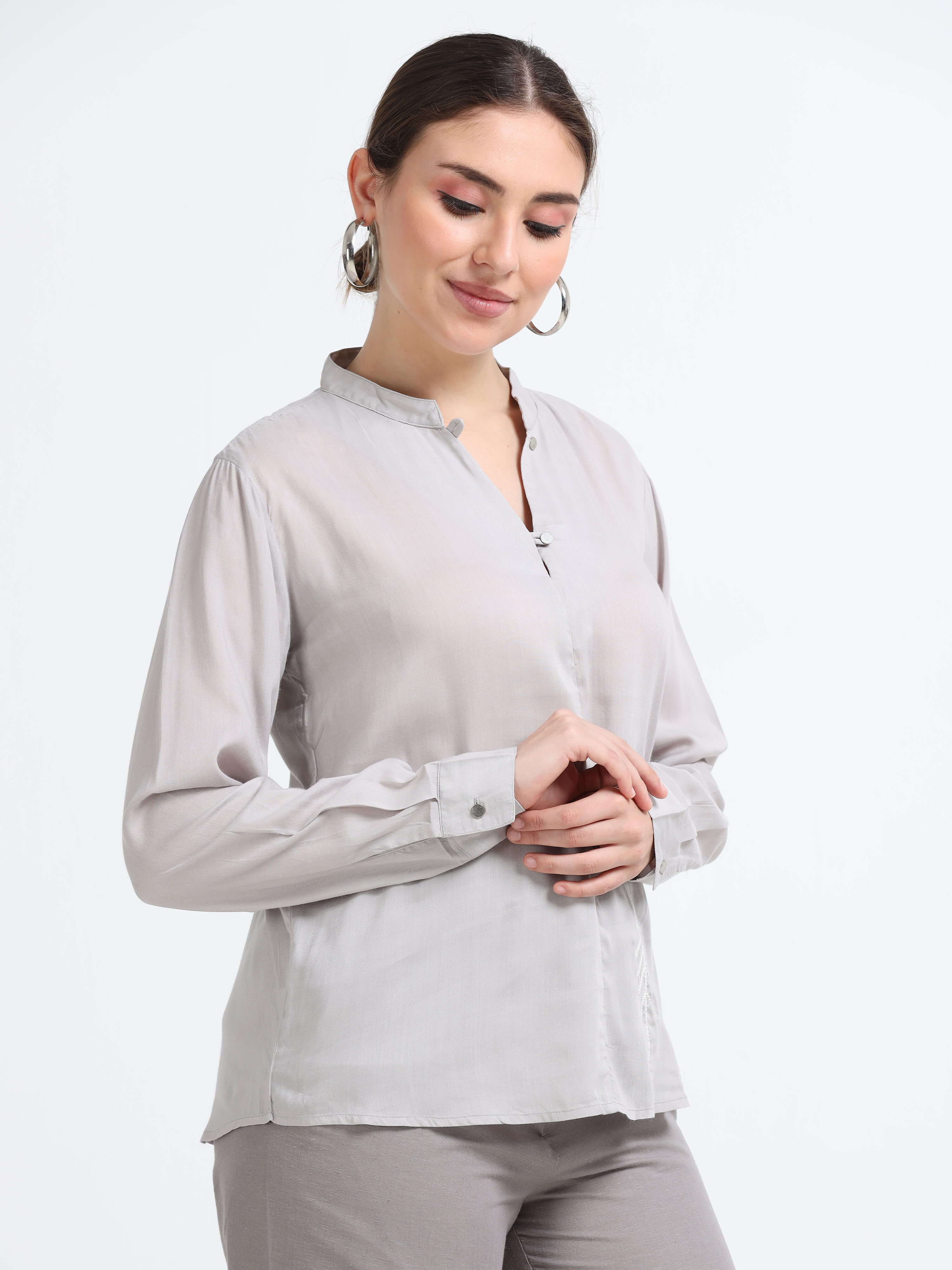 V neck Top - Reepeat