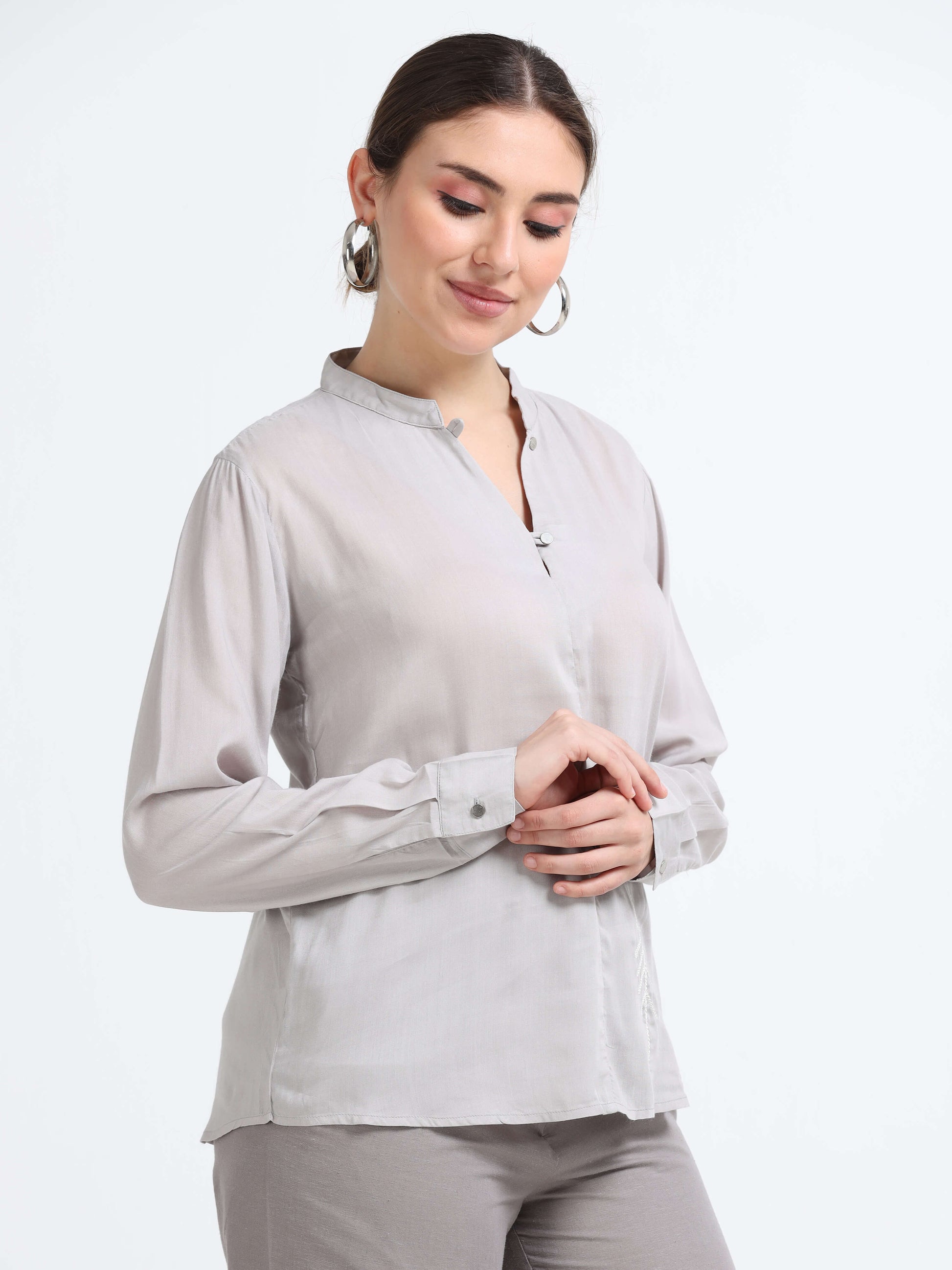 V neck Top - Reepeat