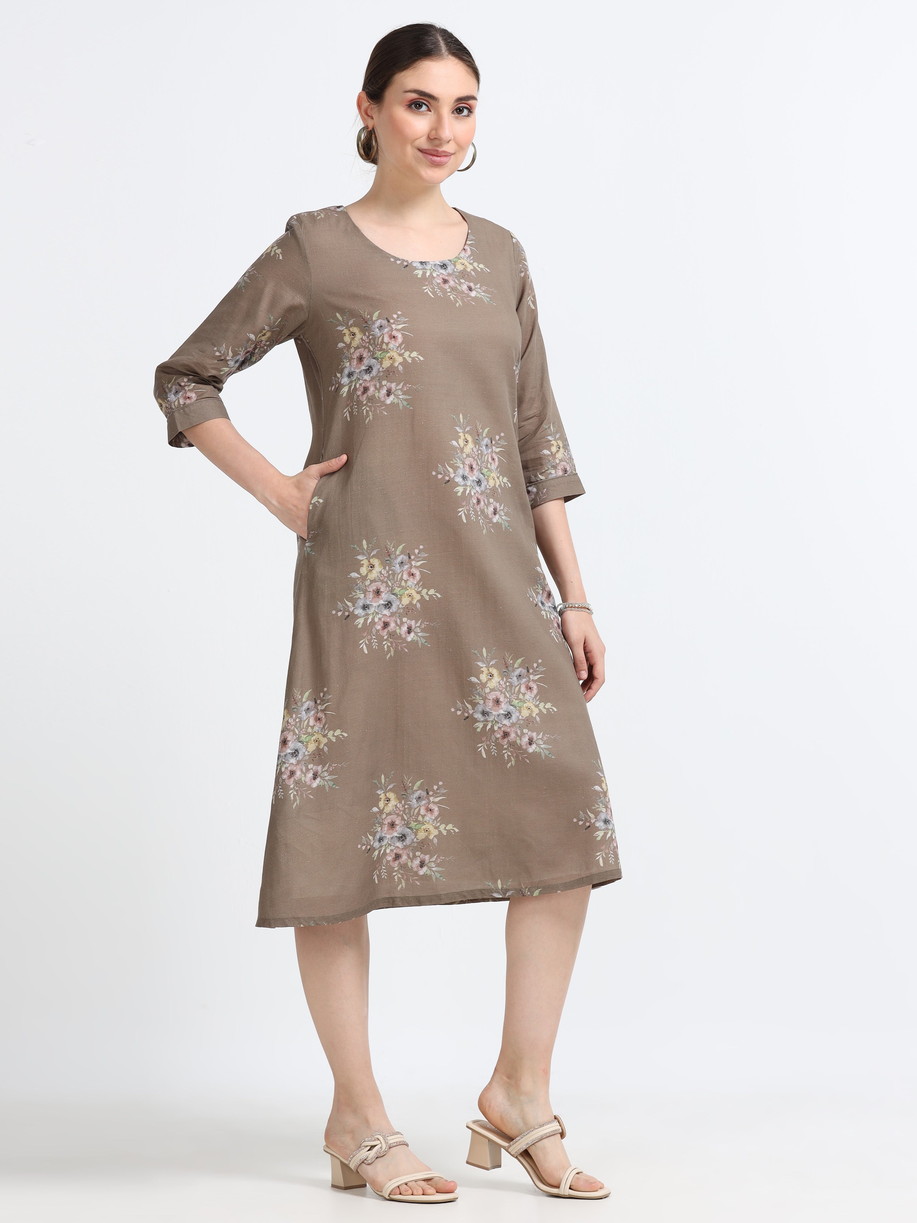 Round Neck, Regular Fit Dress
