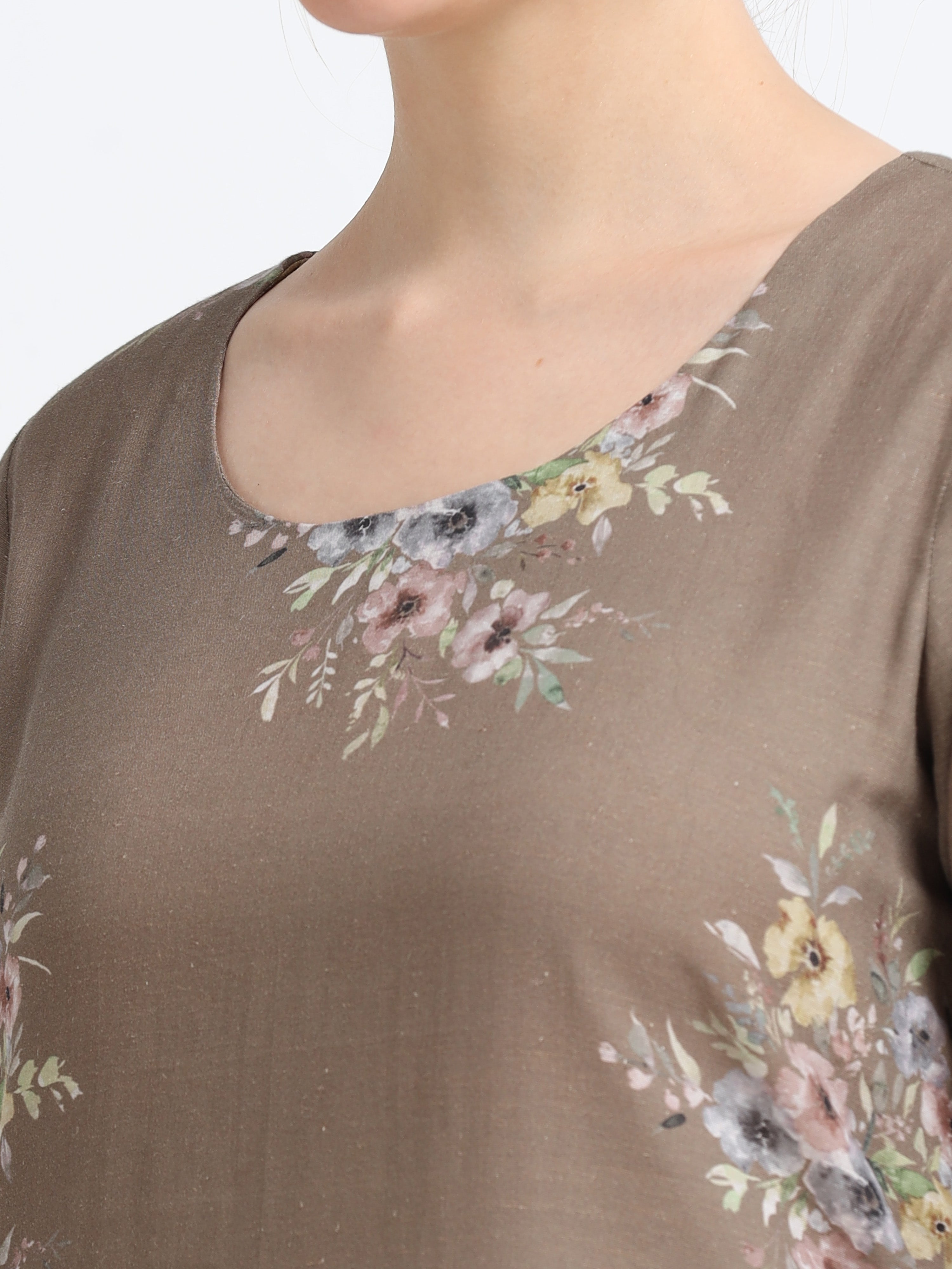 Round Neck, Regular Fit Dress