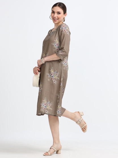 Round Neck, Regular Fit Dress