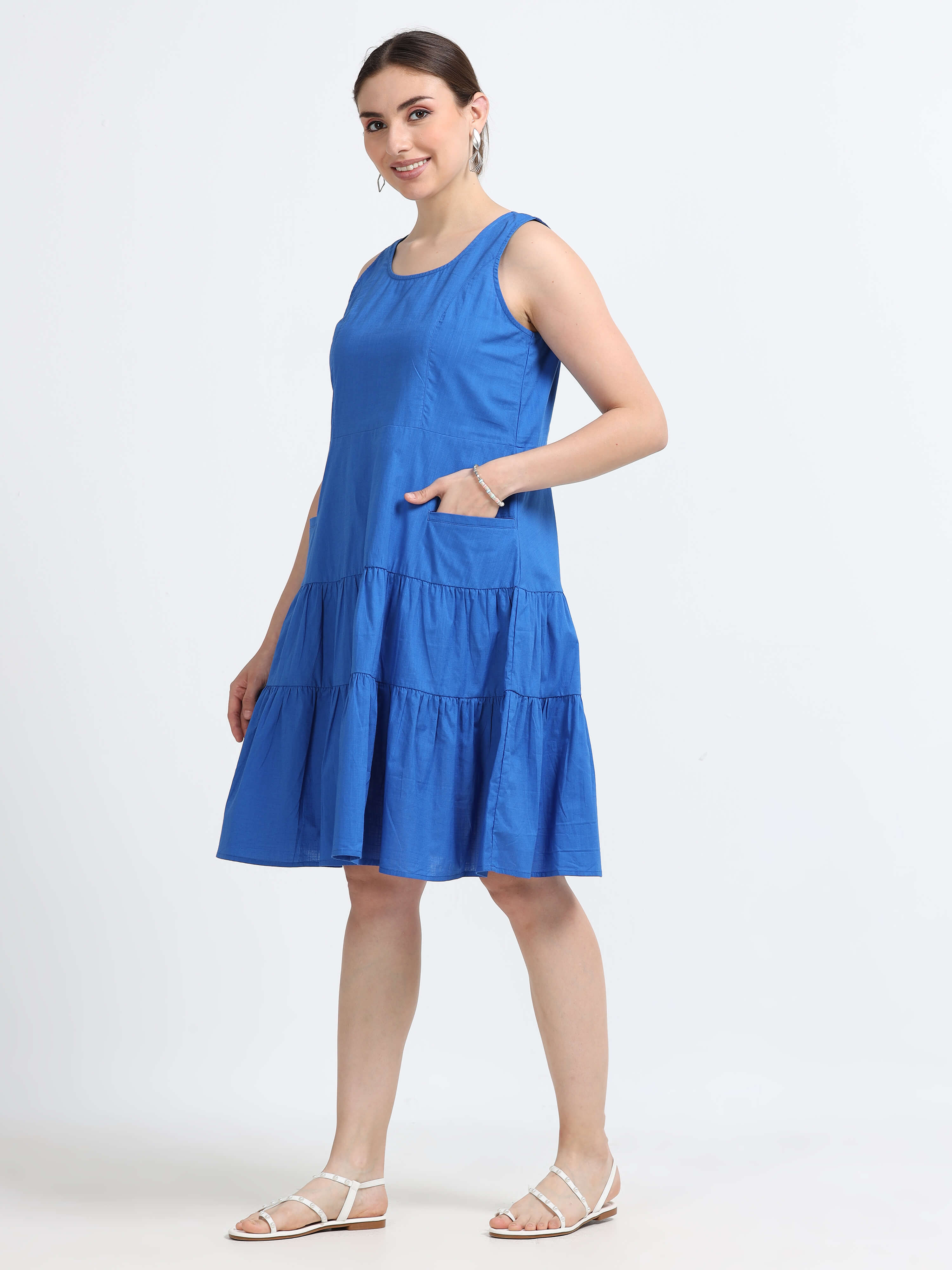Flared knee length dress - Reepeat