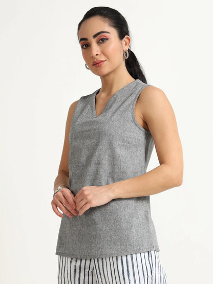 V Neck Straight Sleeveless Top - Reepeat