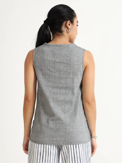 V Neck Straight Sleeveless Top - Reepeat